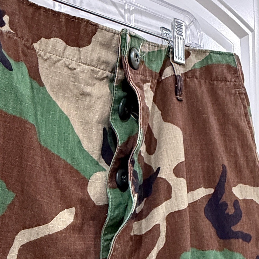 EUC Propper Men's Green and Brown Camouflage Cargo Tactical Ripstop Pants - Picture 2 of 4